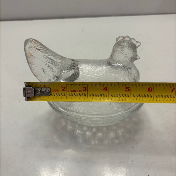 clear glass hen on nest - Picture 9 of 11
